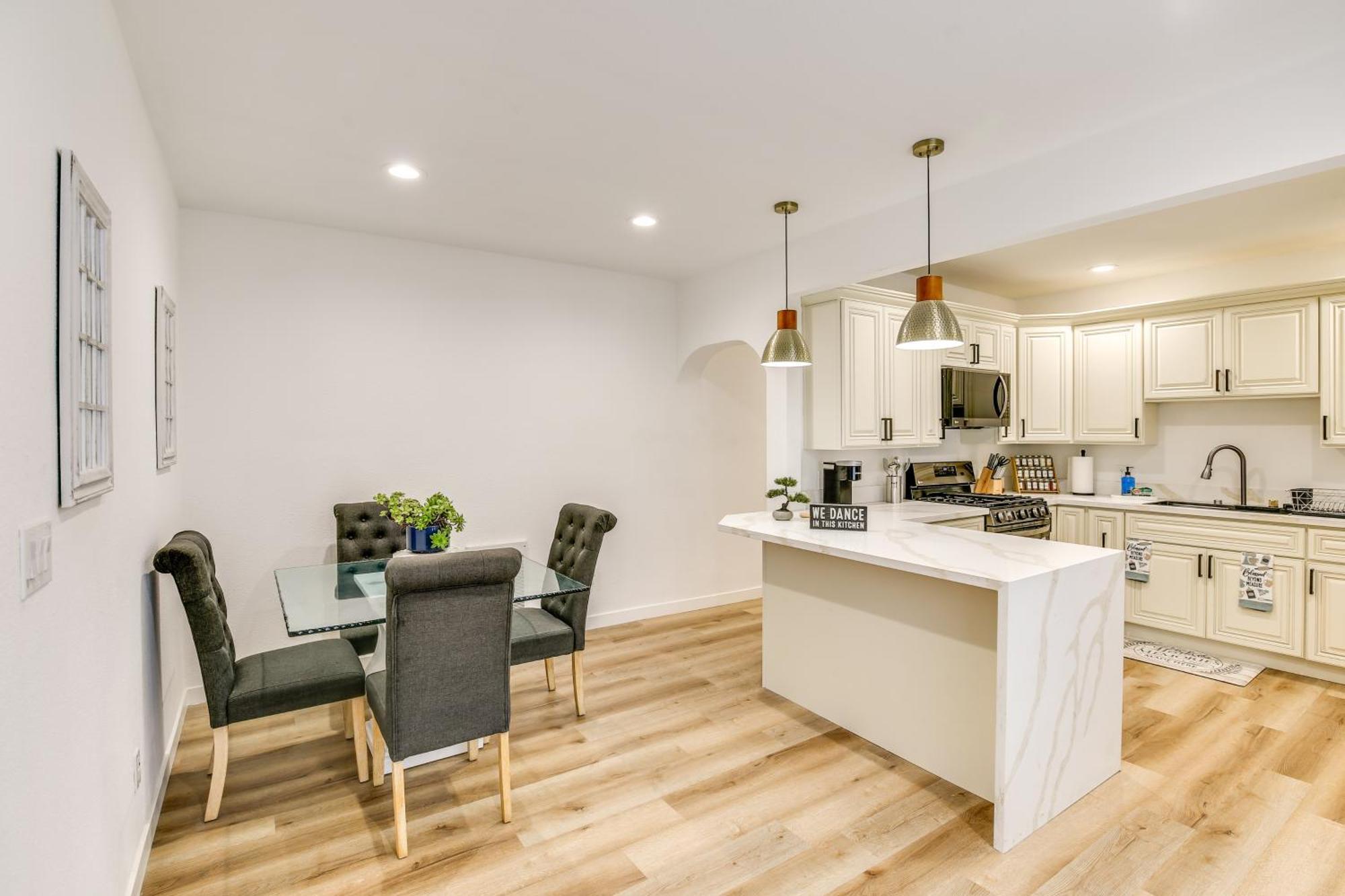 Appartamento East Angeles - 7 Mi To Downtown!